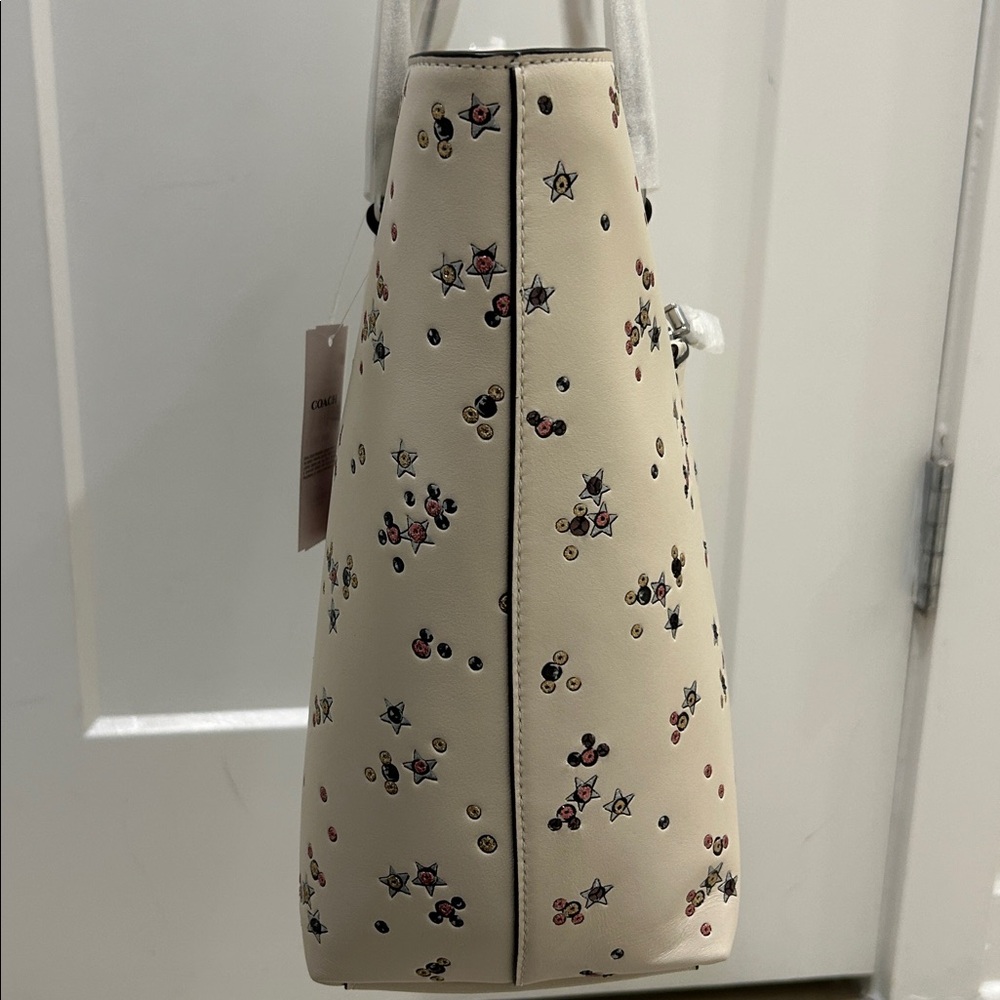 Coach (NWT) Station Tote with Star Print - Picture 9 of 16